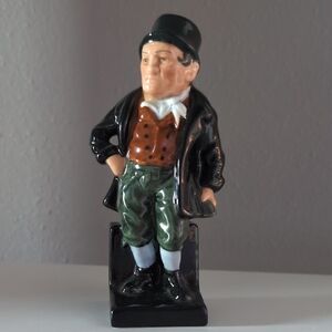 COLLECTIBLE Bill Sikes Royal Doulton Charles Dickens Figurine M54